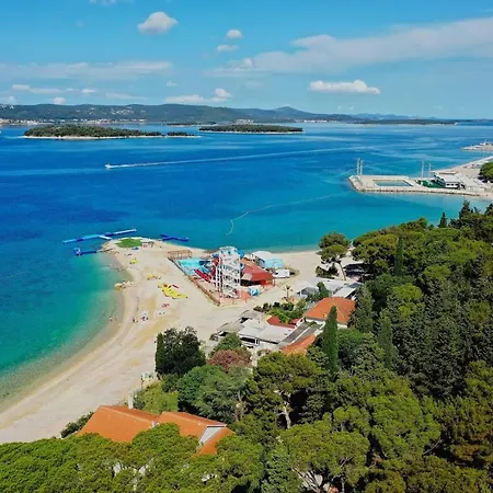 Adria Summer Camping 4*